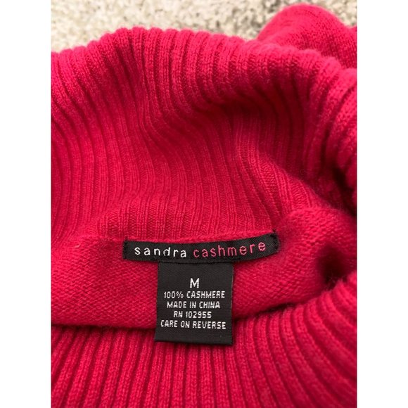 100% Cashmere Fuchsia Turtleneck Sweater - Picture 3 of 7